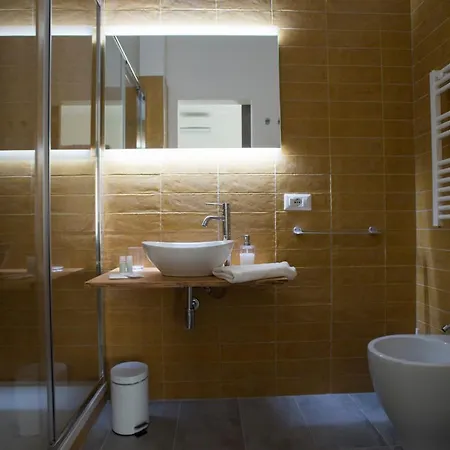 Oda ve Kahvaltı Lecentre 174